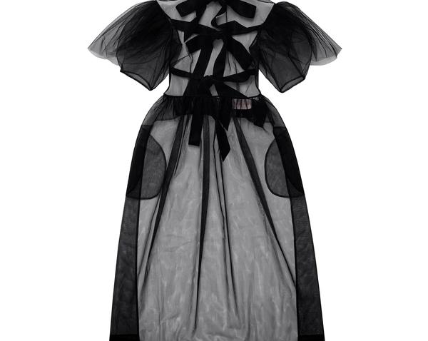 9 вещей без которых не обойтись жилет Geox кроссовки-копыта Reebok платье Simone Rocha x HM